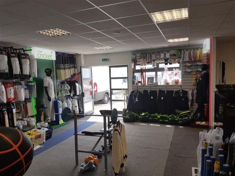 ONLINE RETAIL OF SPORTS EQUIPMENT & CLOTHING