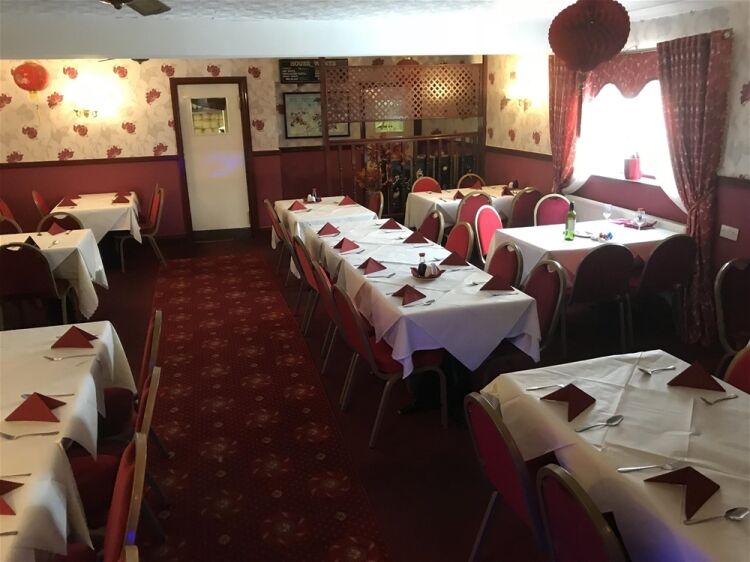 FREEHOLD LICENSED RESTAURANT WITH FAMILY APARTMENT IN DYFED WALES