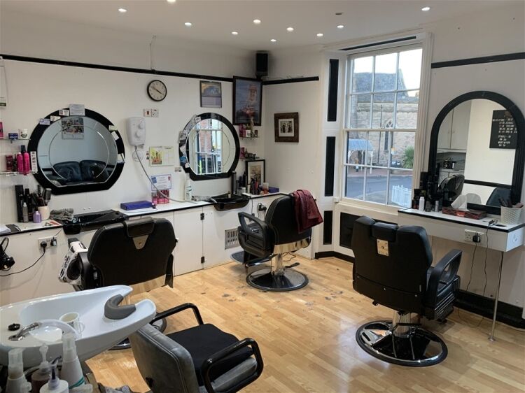 SHARE OPTION AVAILABLE IN SUPERB CITY CENTRE UNISEX HAIR SALON
