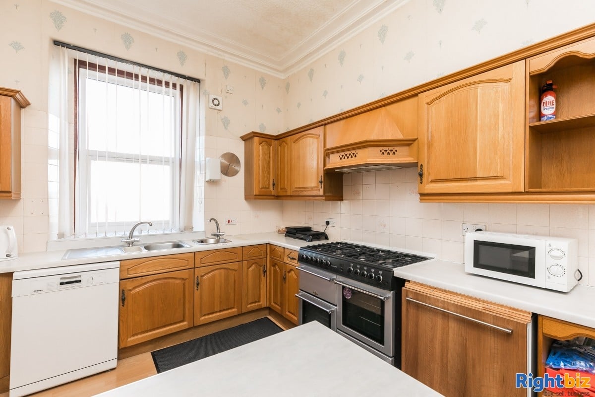 Popular Guest House in Dyce - Trading - Excellent Location Photo 3