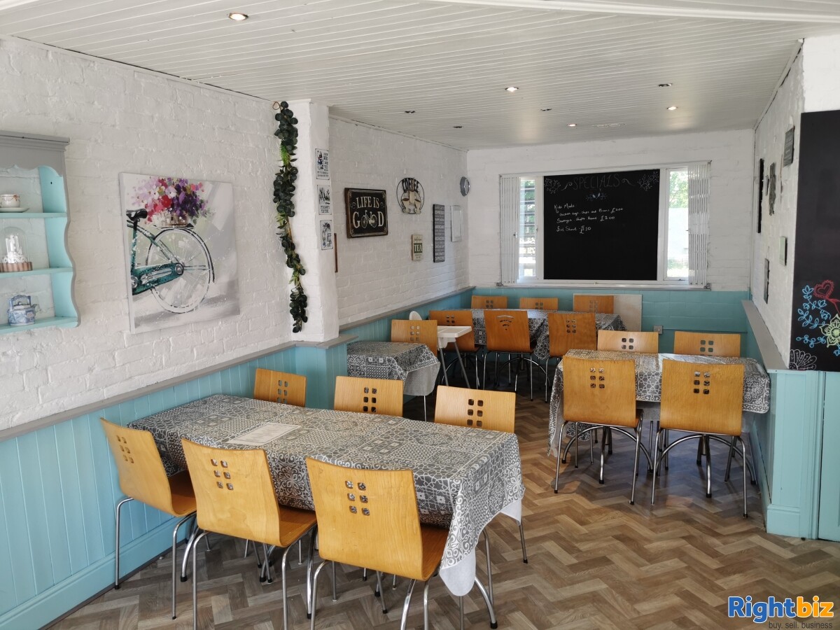 Family-run cafe for sale in Worcestershire
