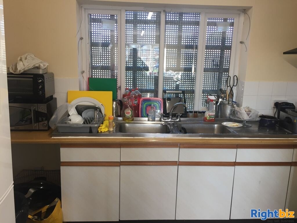 Freehold or leasehold Licensed Cafe/Restaurant Takeaway For Sale Photo 3