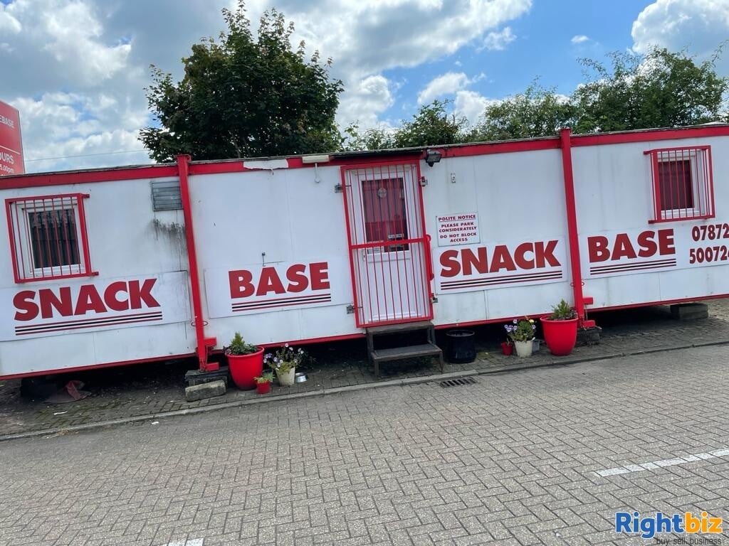 Freehold Cafe (cabin) for sale in Newbury, Berkshire