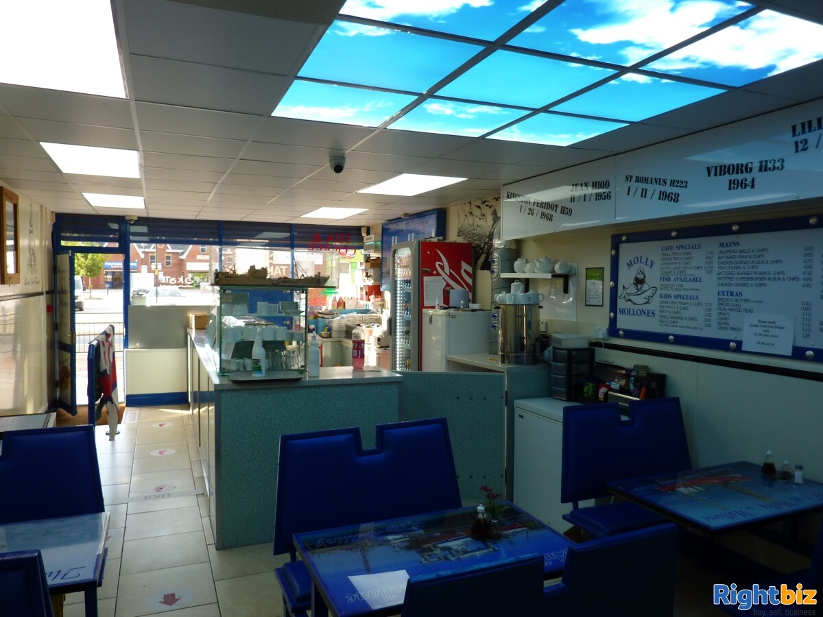 Leasehold Fish and Chip cafe / take away for sale in West Hull.