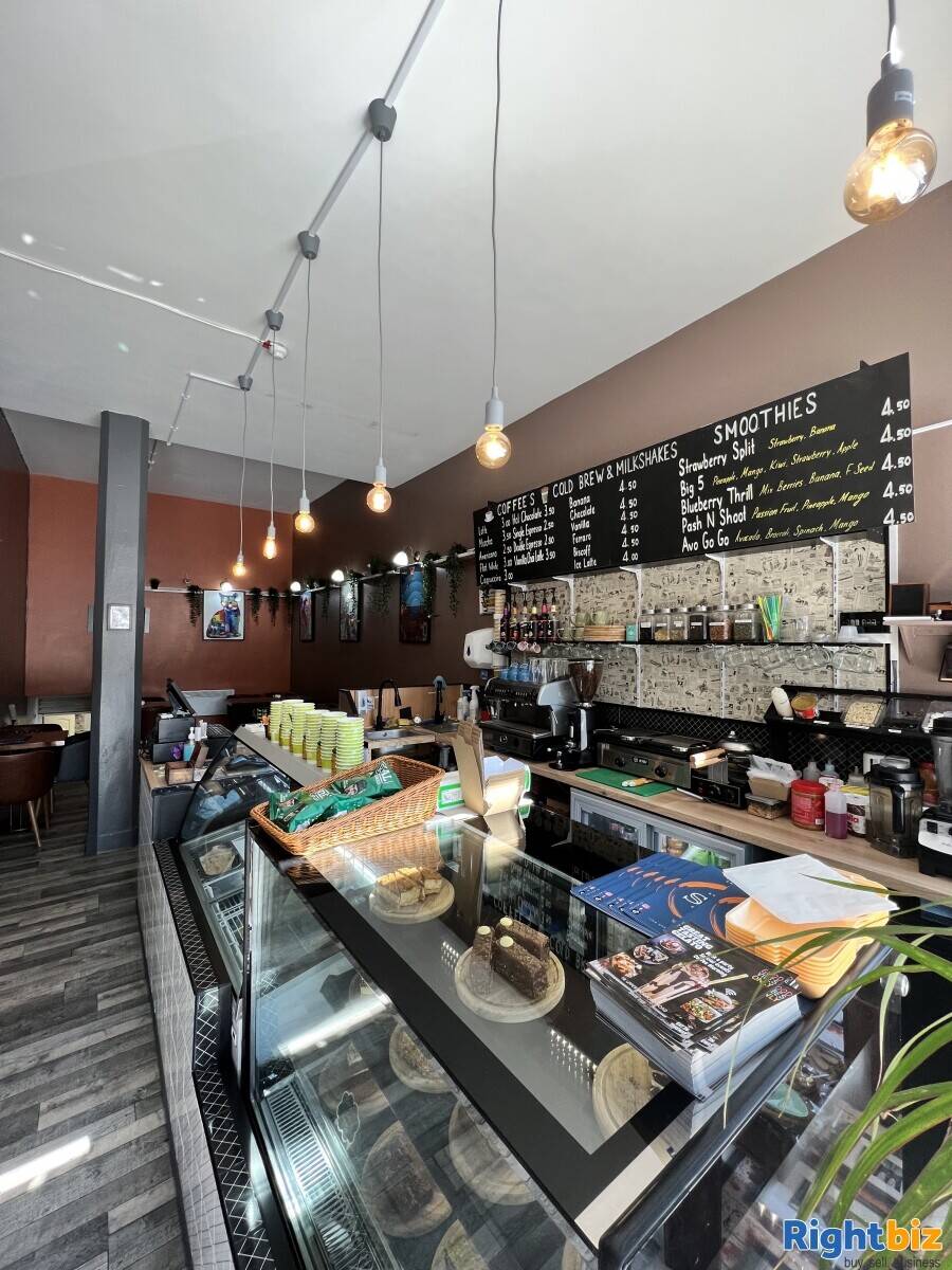 WELL LOCATION - ICE CREAM PAVLOUR - COFFEE SHOP ( UNDER OFFER STTC )