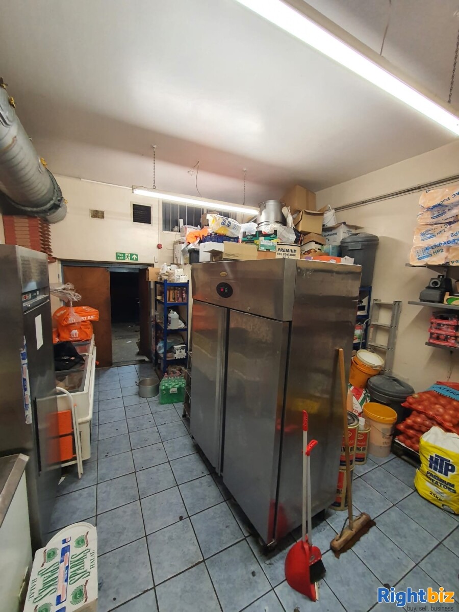 INDIAN  Takeaway with 3 bedroom Flat