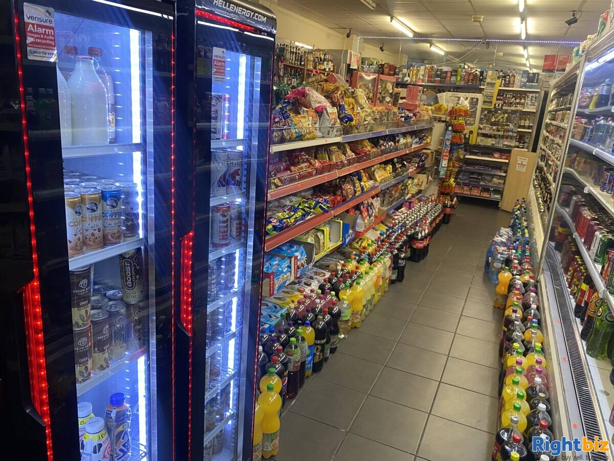 Grocery shop for sale in Staffordshire Photo 3