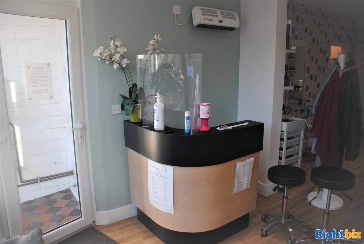 Leasehold hairdressers for sale Ipswich £10,000