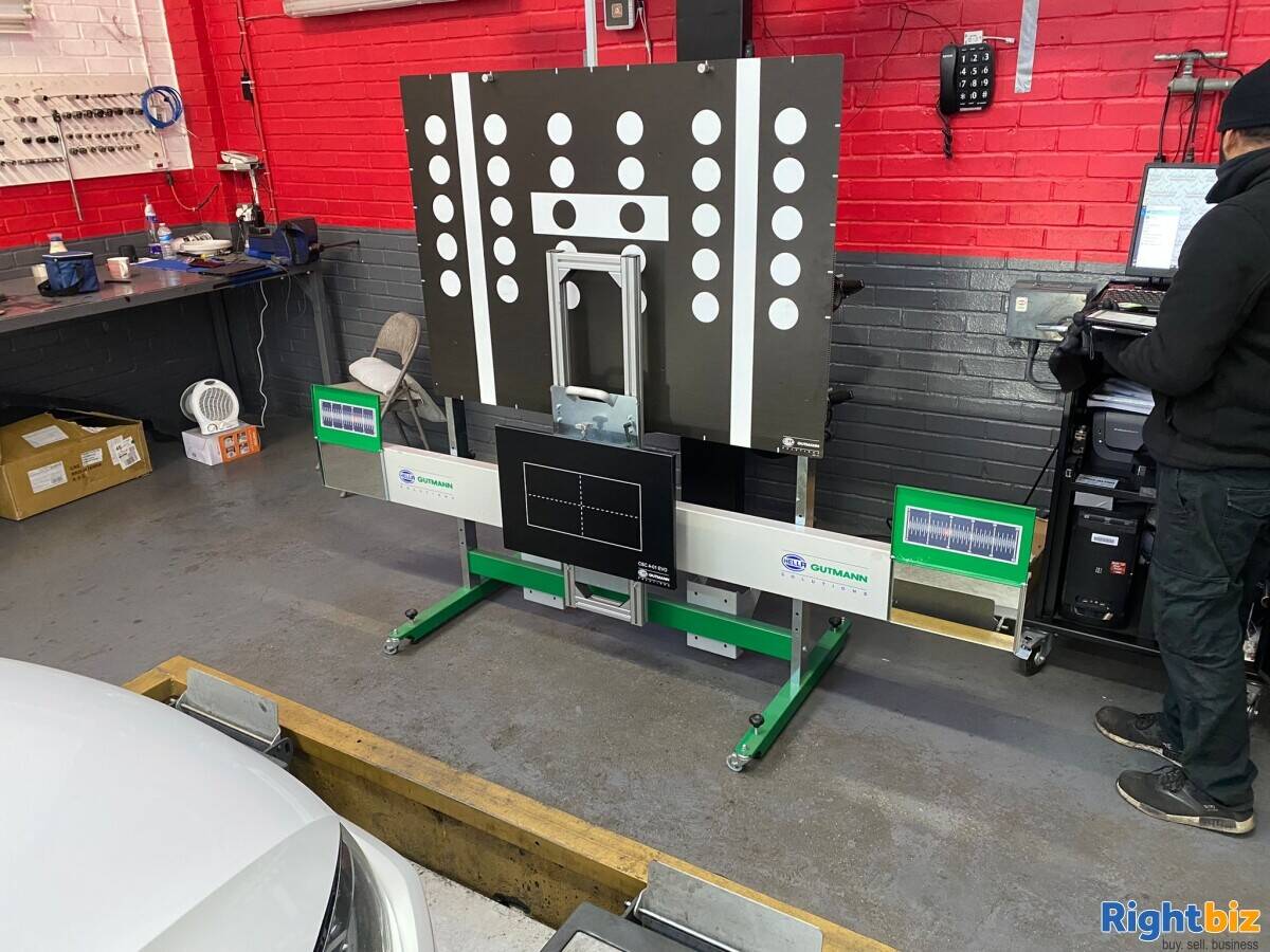 Car Alignment and ADAS Calibration Photo 3