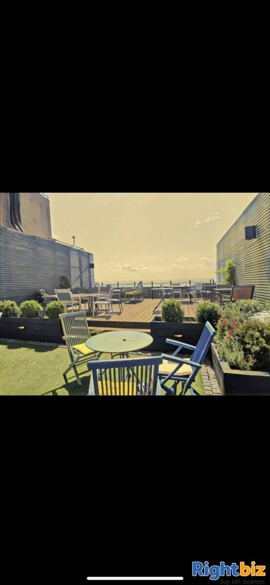 Leasehold  cocktail Bar and Grill  Rooftop Restaurant For Sale in Hull Photo 3