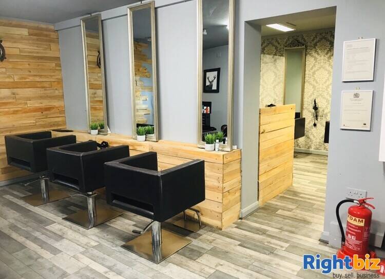 Leasehold unisex hair salon in Melton Mowbray Photo 3