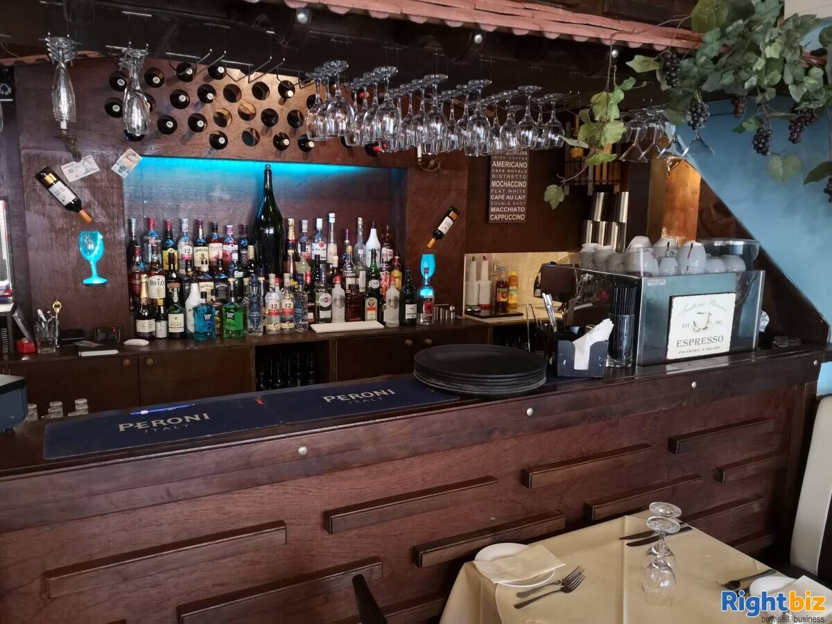 Leasehold Greek restaurant in Wirral Photo 3