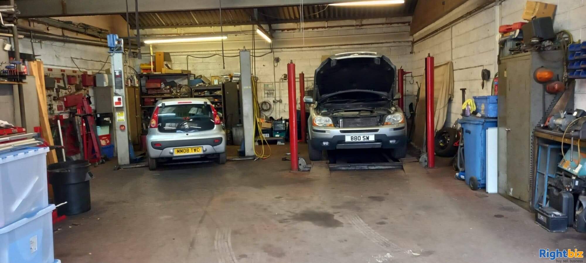 Garage car repair business for sale due to retirement est 1989 Photo 3