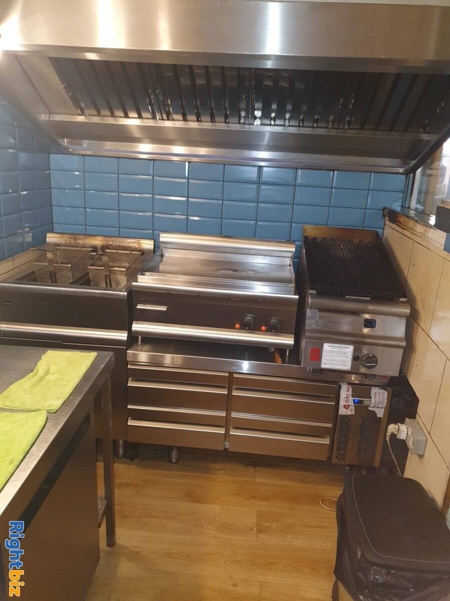 Busy Location Restaurant for sale Leasehold Photo 3
