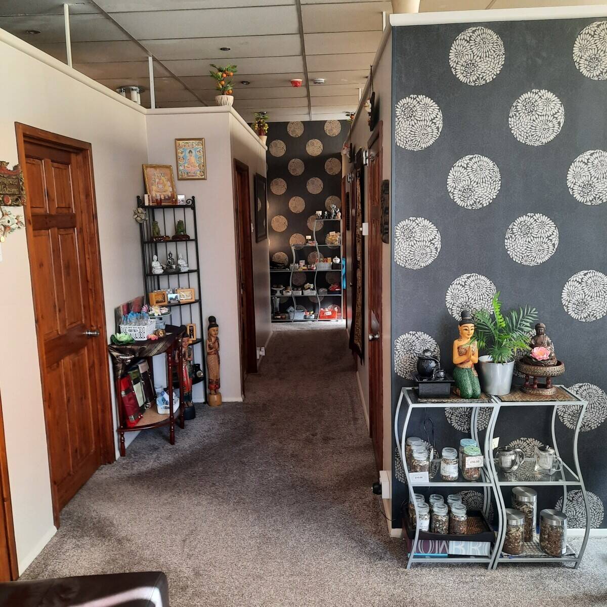 Leasehold Thai massage shop