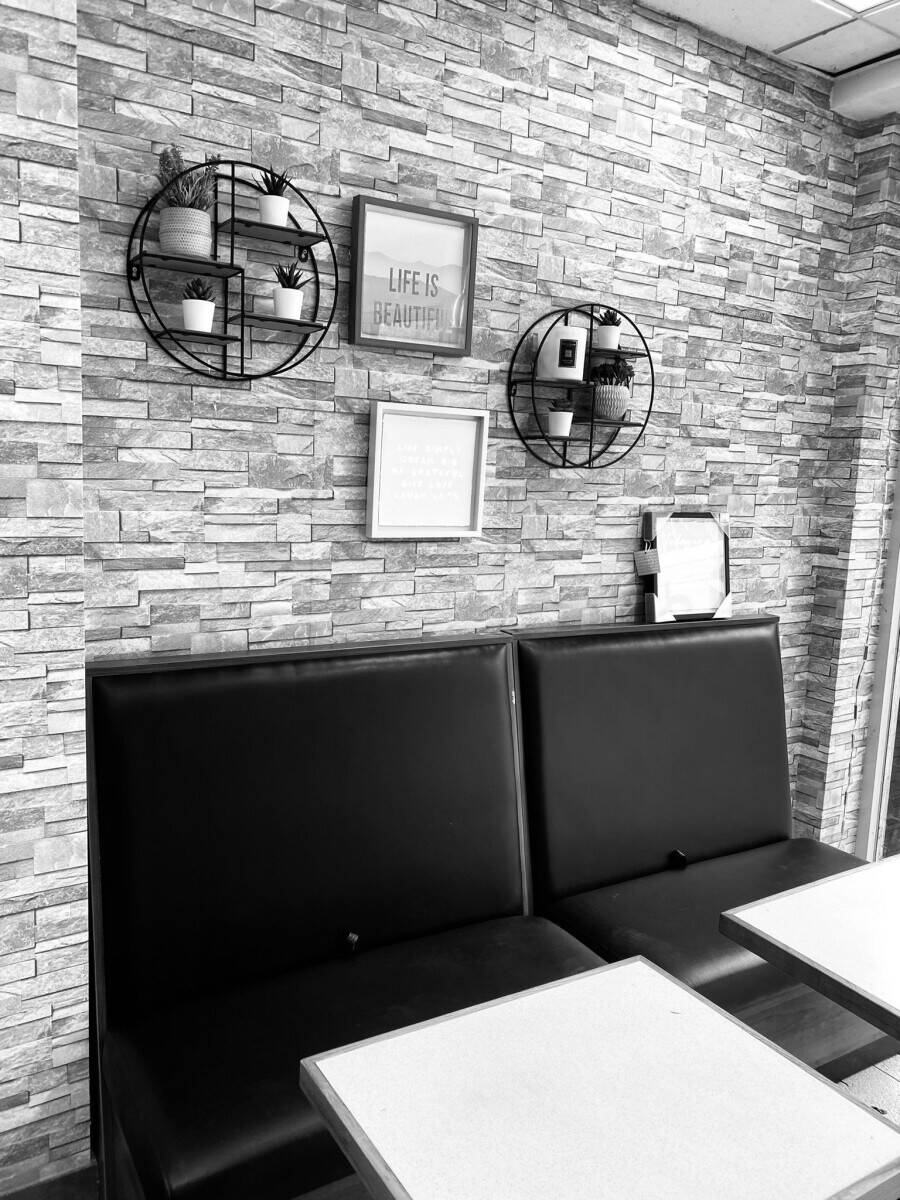 Restaurant for Sale on Staines High Street, Surrey, High Footfall, Prime Location Photo 3