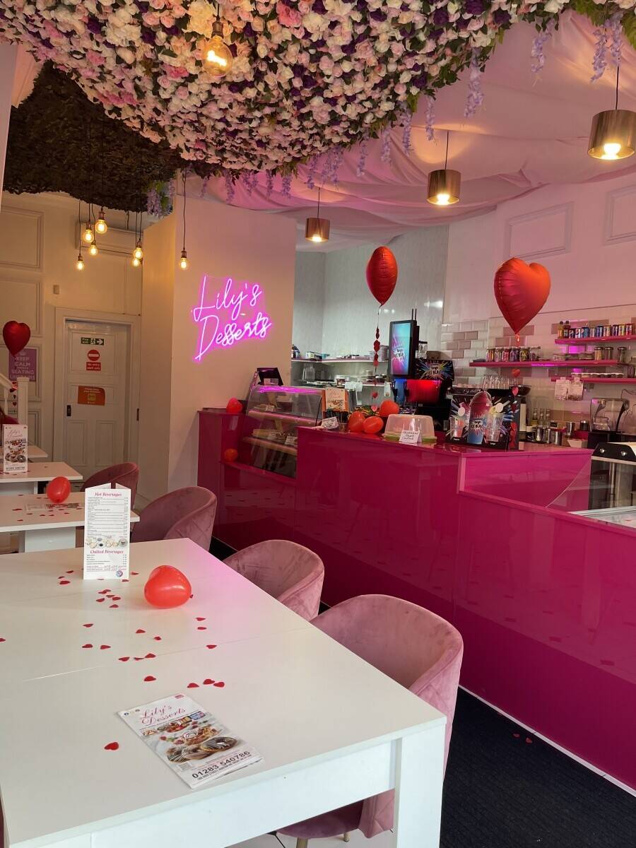Dessert shop and Ice cream parlour for sale