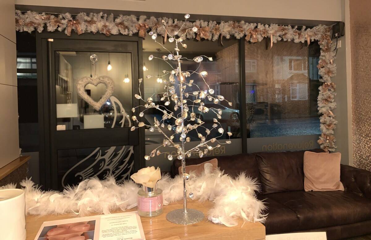 Combined Aesthetic, Beauty & Tanning Salon forsale
