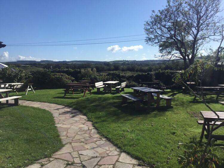 Free Of Tie Pub With Accommodation - South Lakes Photo 3