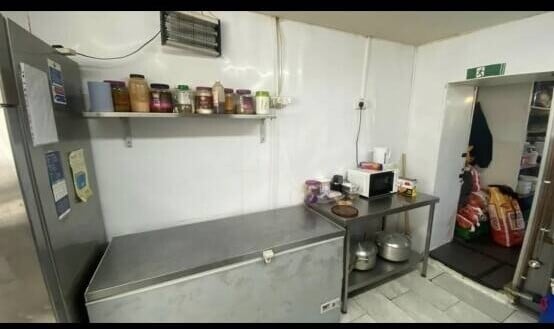Takeaway for Sale Leasehold Photo 4