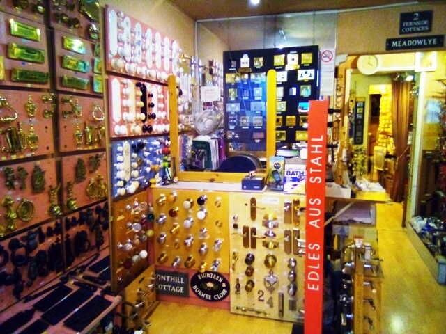 Architectural Ironmongers iedoor Knobs, Ledges Etc for Sale Photo 3