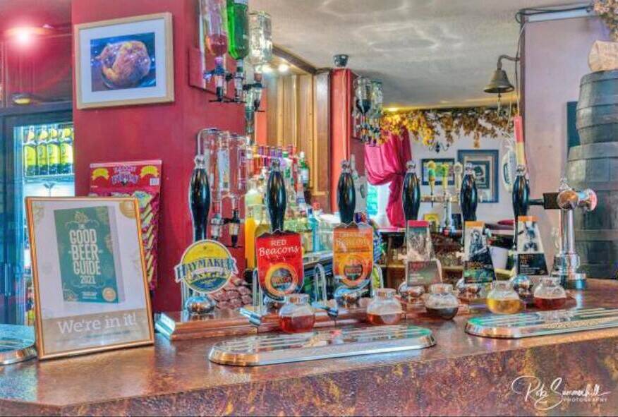 MID-GLAMORGAN - AWARD WINNING COMMUNITY PUB WITH EXCELLENT REPUTATION - FOR SALE BY PUBLIC AUCTION 1