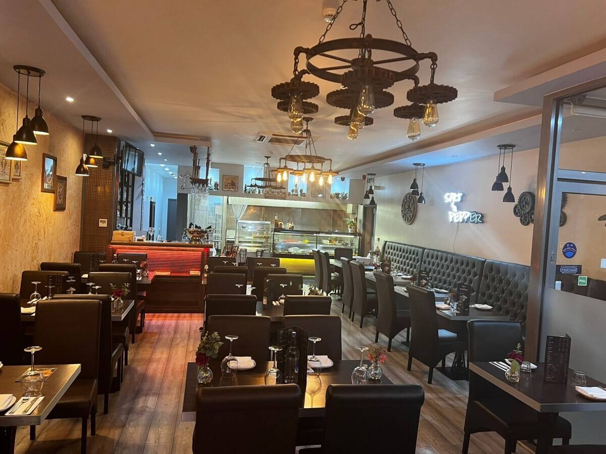 Turkish Restaurant for sale in Walsall good location in the town centre Photo 3