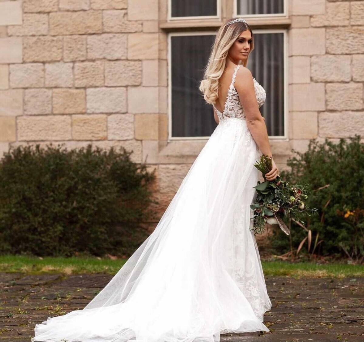 E commerce Wedding Dress Shop with stock to the retail value of 22k