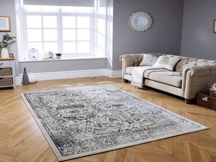 Well established Rugs/Home Décor business for sale. Photo 3