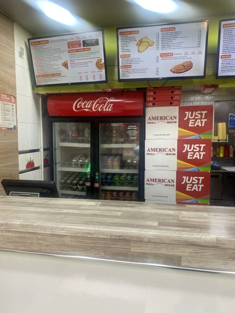 Pizza and Burger Takeaway for partnership or rent.