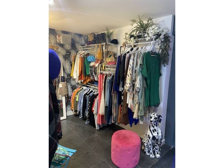 Highly Rated Salon For Sale In Bamber Bridge