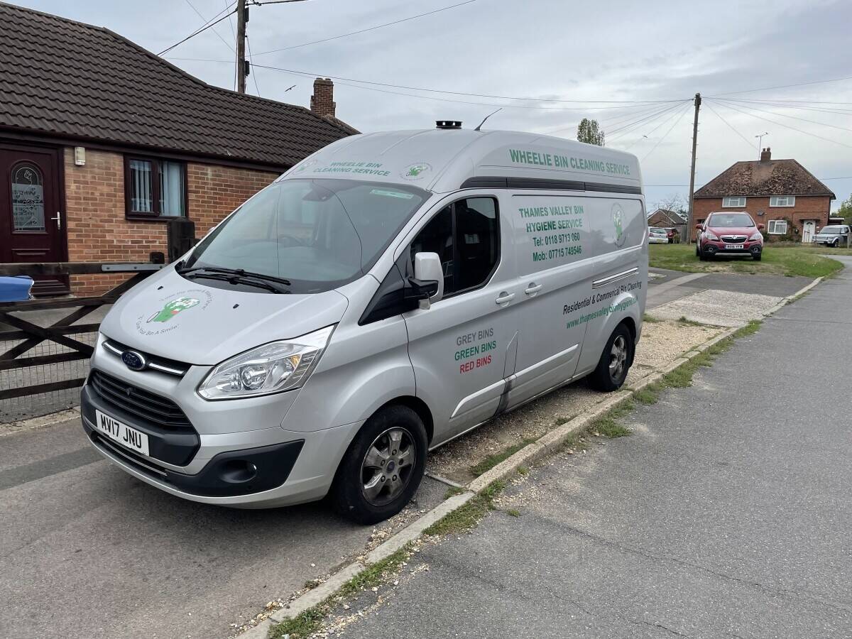 Wheelie Bin Cleaning Service for Sale in Basingstoke & surrounding areas Photo 3
