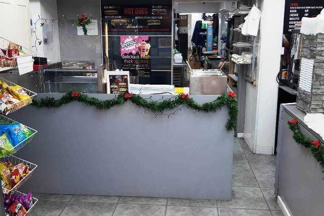Gourmet Sandwich Bar & Coffee Shop specialising In Pork, Beef, Turkey Bagettes And Yorkshire Pudding Wraps for Sale