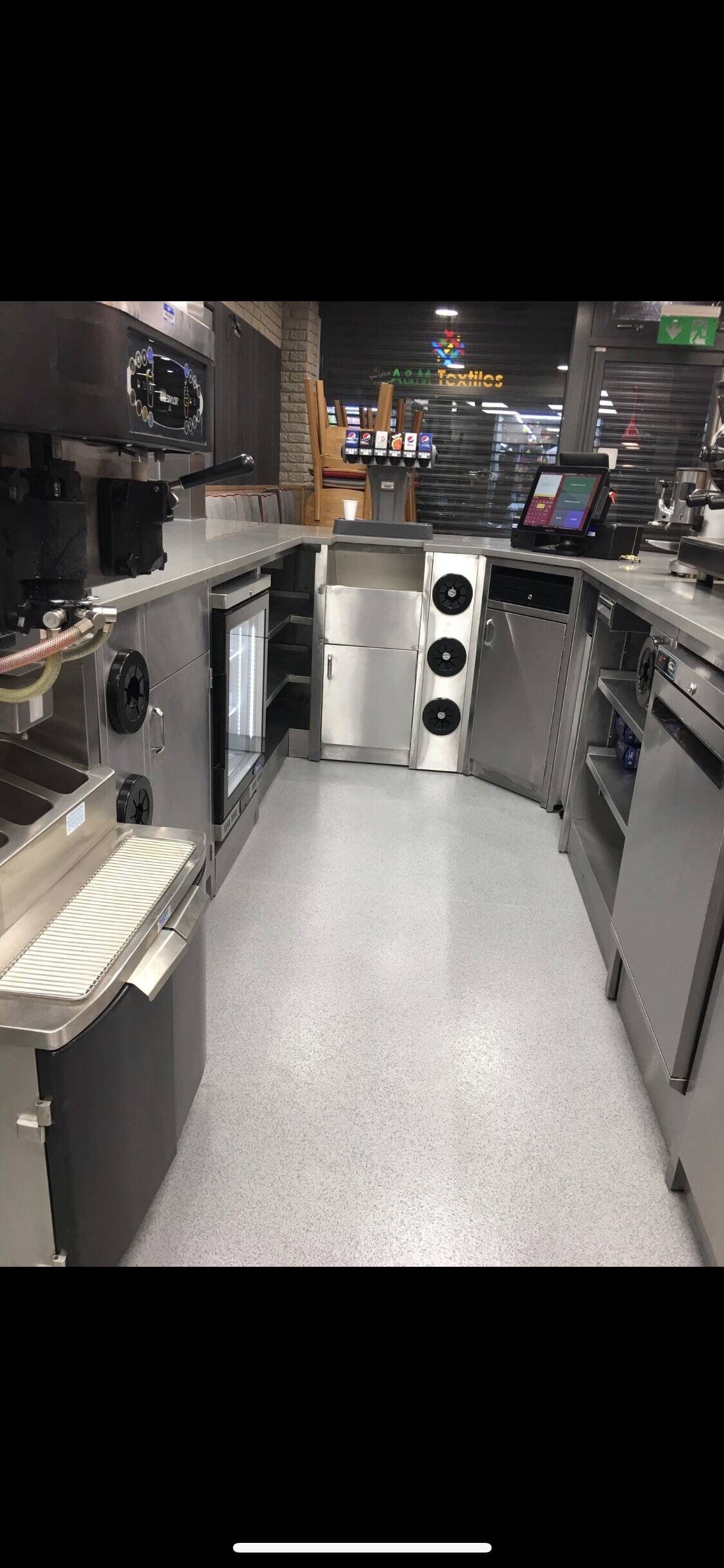 Fast Food Shop for sale in High Wycombe - Wimpy franchise chain
