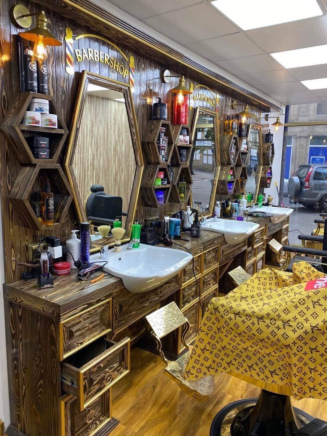 Barbershop For Sale in Dewsbury Photo 2