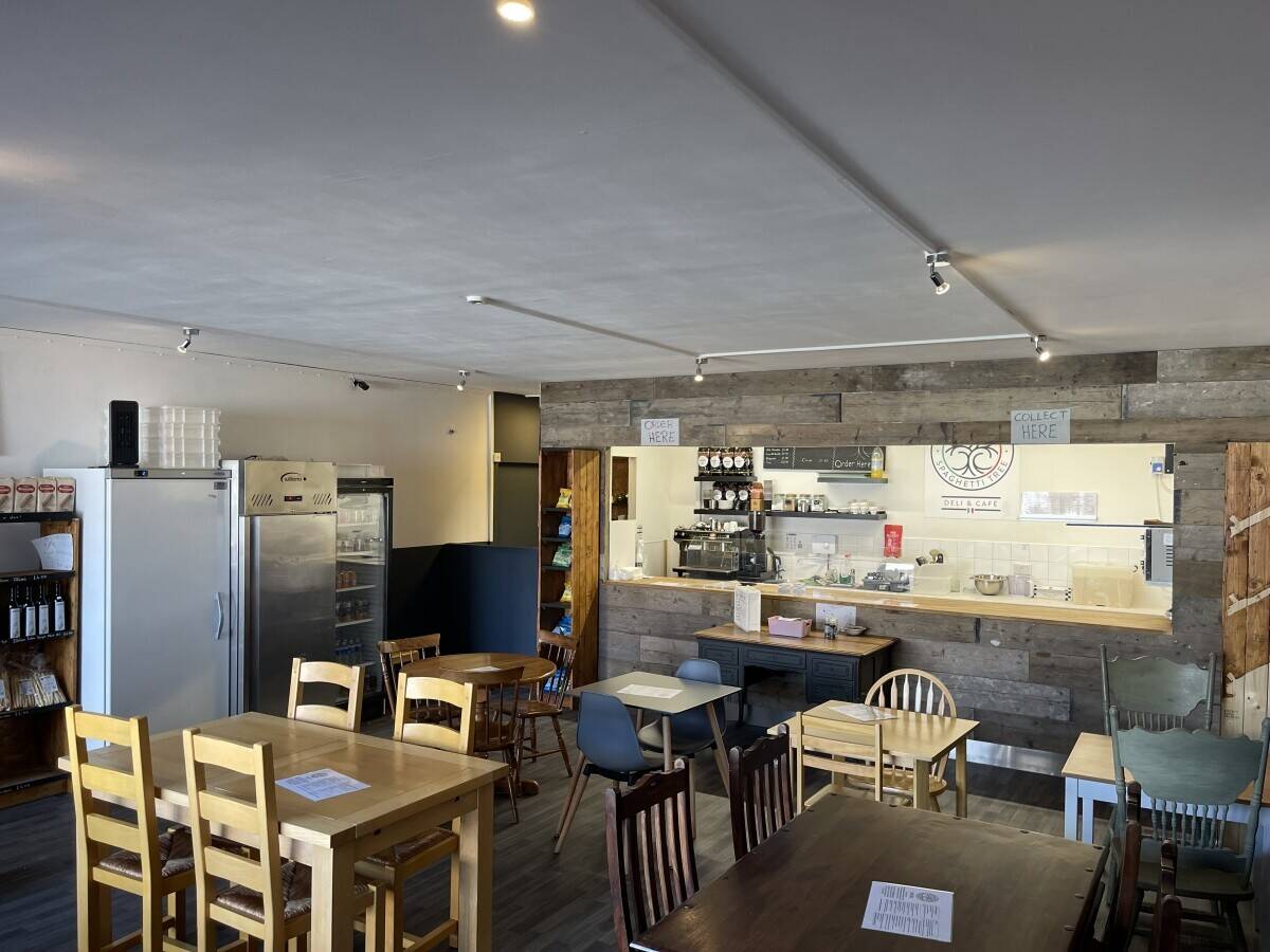Italian Restaurant/Cafe' for sale in Gillingham Dorset Photo 3