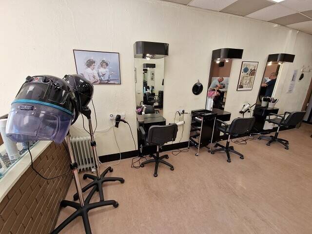 HAIR SALON - SHOEBURYNESS