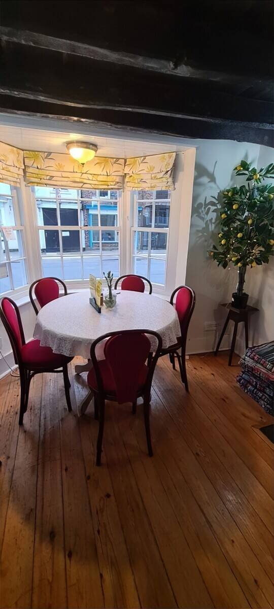 REDUCED ! Olde Worlde Tea Rooms / cafe For Sale in popular town near York Photo 3