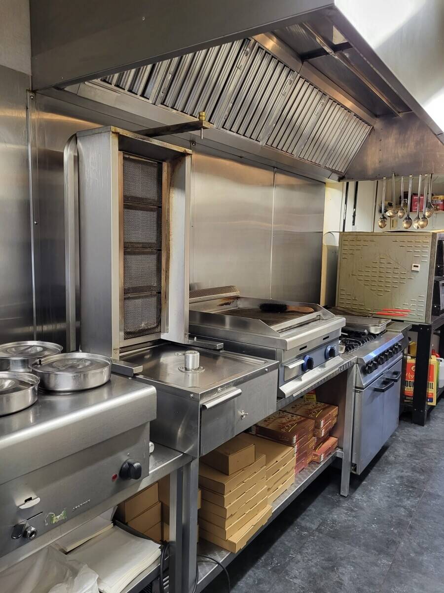 Kebab and pizza shop for sale