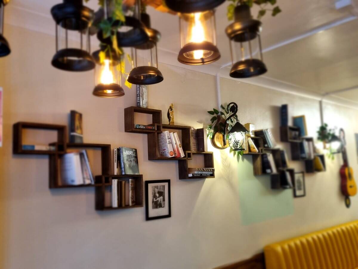 Cafe Bistro in Newington Green / Islington Photo 3