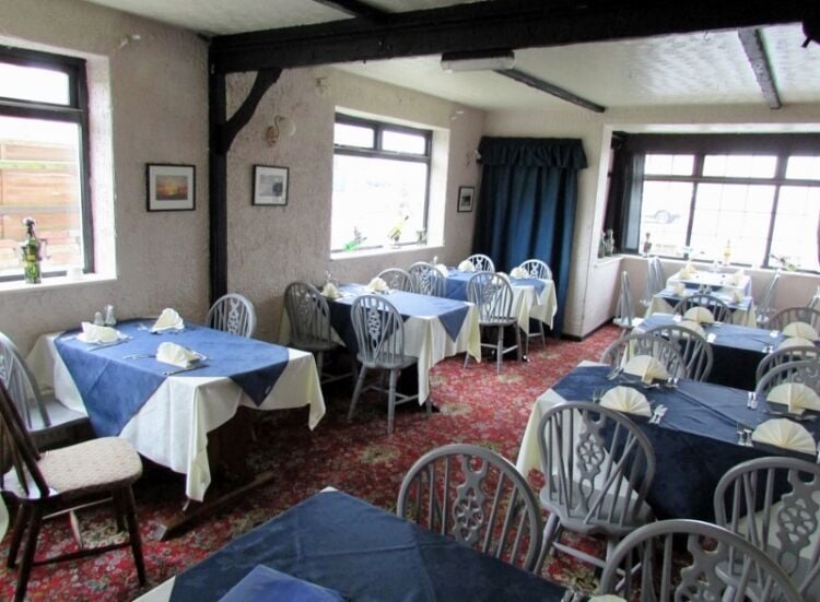 Seaside Resort Restaurant/Bar with Accommodation