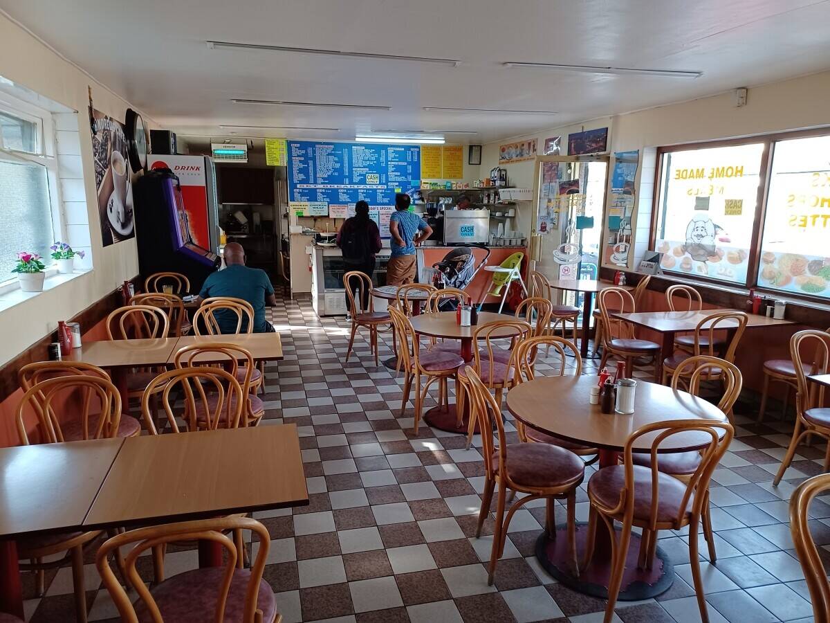 Cafe Restaurant for Sale in Thornton Heath, London