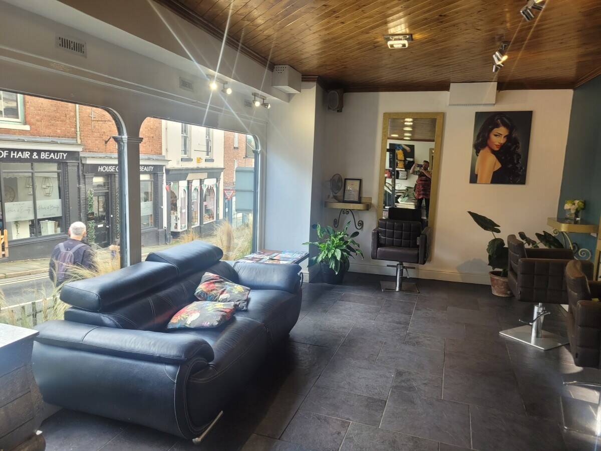 Hairdressers in a perfect spot for sale 