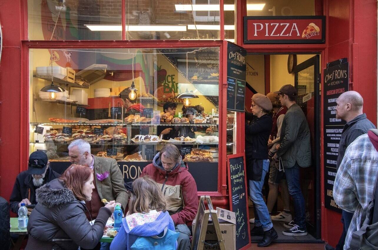 Smoothie bar Sandwich Pizza takeaway
