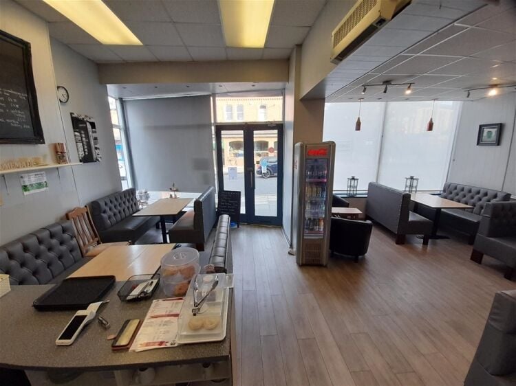 Cafe & Sandwich Bars For Sale in Harrogate Photo 3