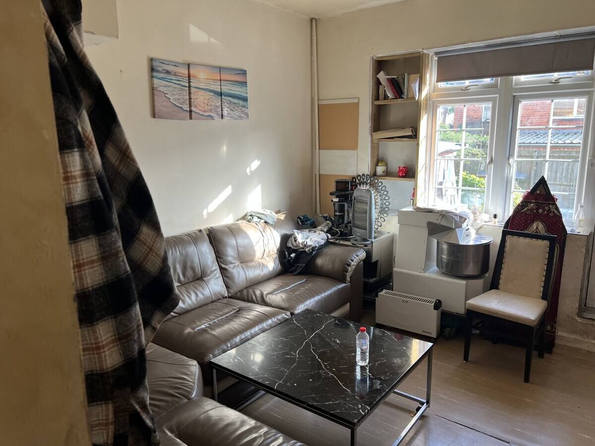 Successful Turkish Takeaway for sale with High turnover - Nottingham Photo 3