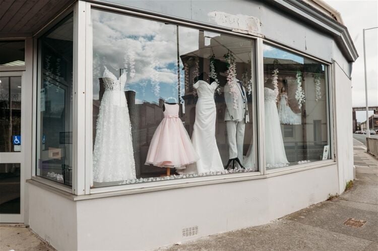 LUXURY BRIDAL GOWN BOUTIQUE