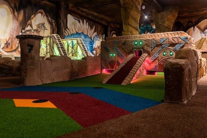 Crazy Mini Golf Course for sale in Harrow London - Highly rated with 4.8 stars on Google Photo 3