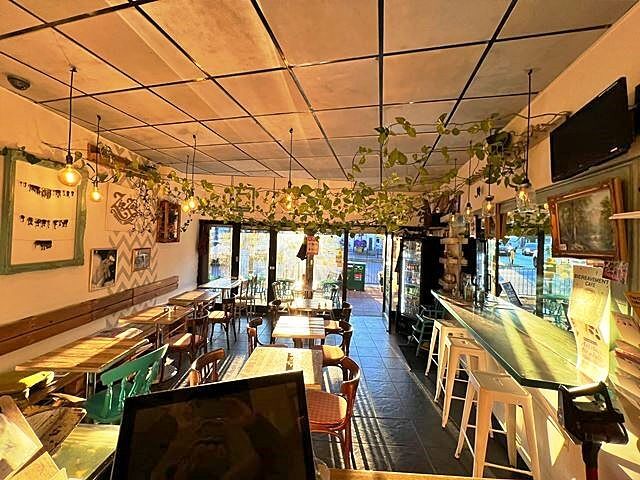 Café a1 Use for Sale Photo 3