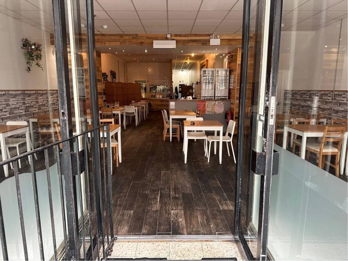 Café Aina-Greek Family Restaurant for Sale in Stirling -Scotland- Asking Price Reduced to  £50,000 Photo 3